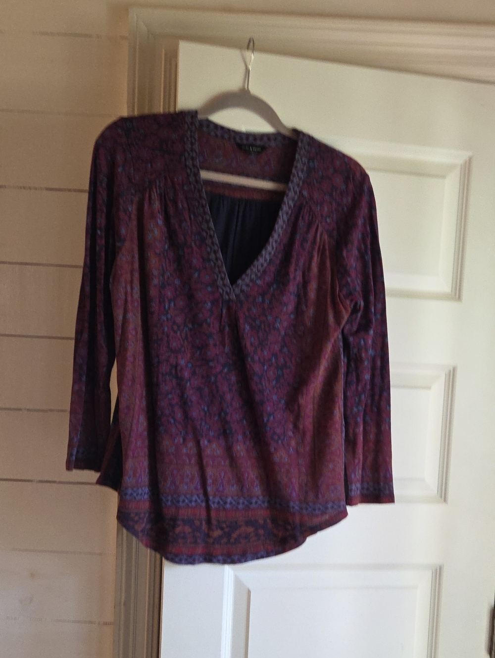 Lucky Brand Plum V-Neck Long Sleeve Tunic with Blue Accents